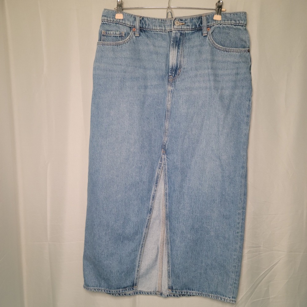 Old Navy Column Slit Denim Maxi Skirt Womens 12‎ Light Wash Drapey Denim Y2K